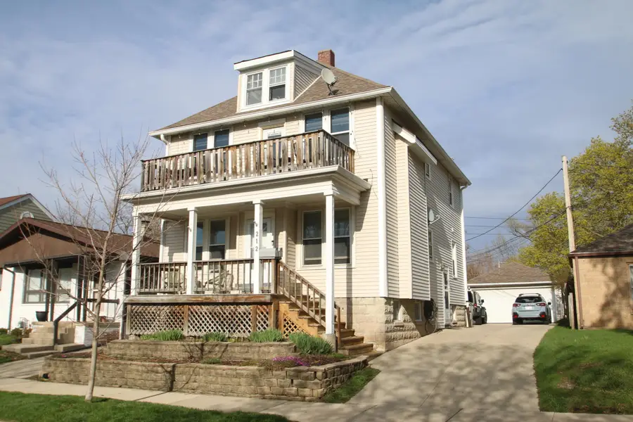 212 N 60th St, Milwaukee, WI 53213 - #2