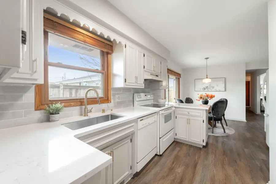 2108 25th Ave, Kenosha, WI 53140 - #3