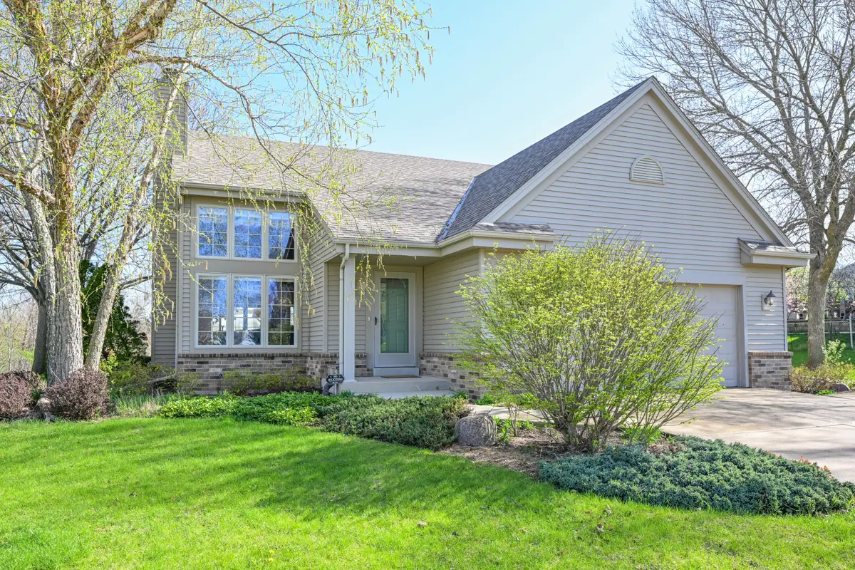 824 Briody St, Burlington, WI 53105 - #1