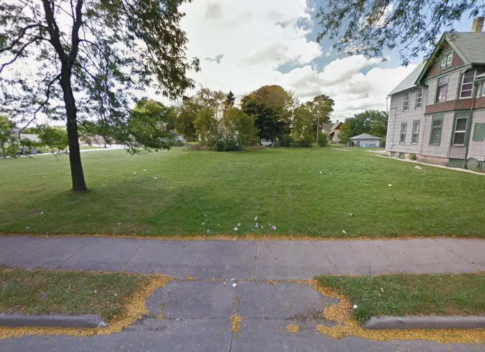 2737 N 6th St, Milwaukee, WI 53212 - #1