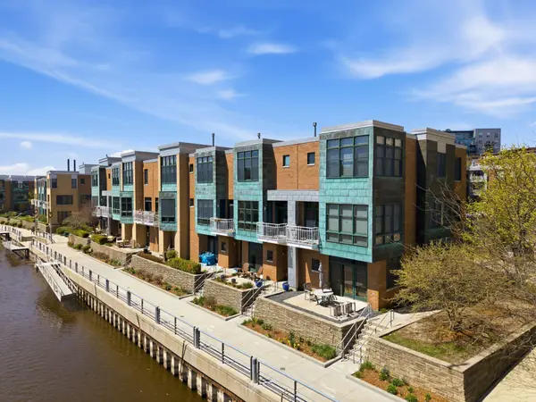 1837 N Riverwalk Way, Milwaukee, WI 53212