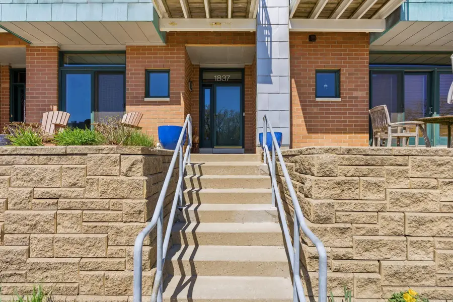 1837 N Riverwalk Way, Milwaukee, WI 53212 - #2