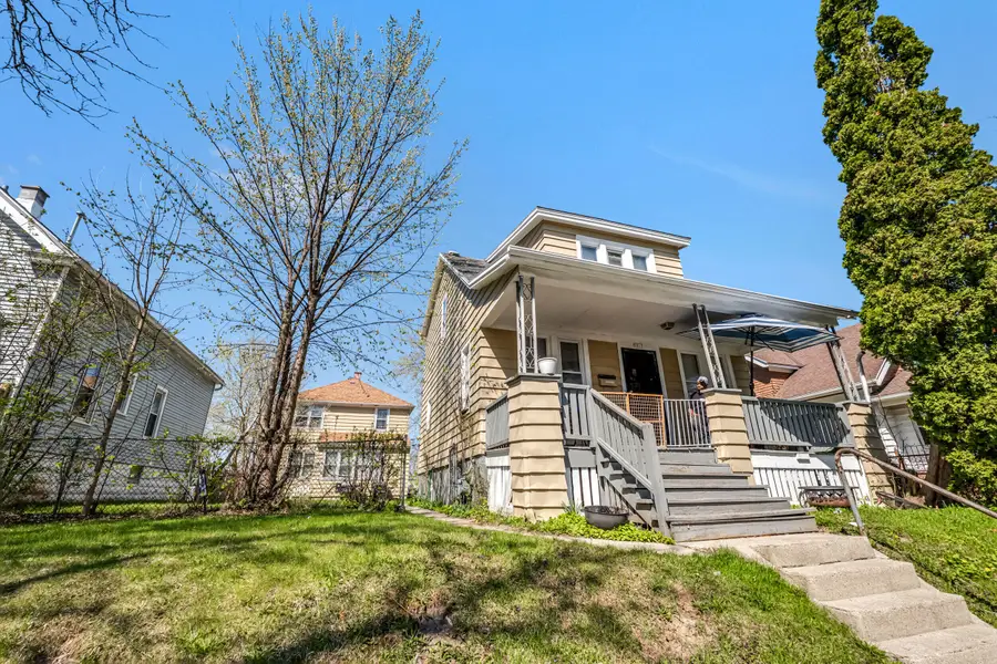 5017 N 38th St, Milwaukee, WI 53209 - #2