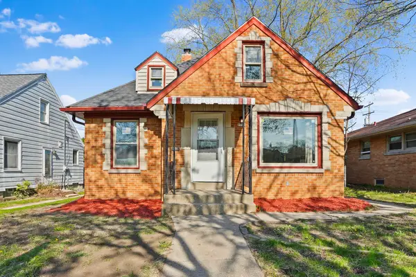 3766 N 77th St, Milwaukee, WI 53222