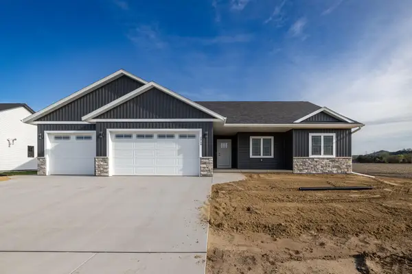 1769 Arches Dr, Holmen, WI 54636