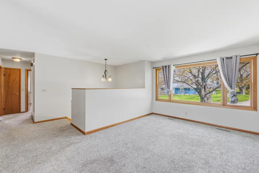 911 Mayer Ln, Mayville, WI 53050 - #2