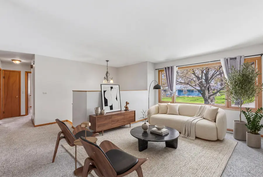 911 Mayer Ln, Mayville, WI 53050 - #3