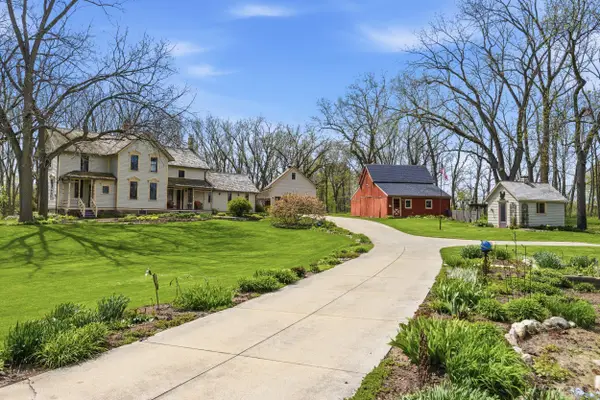 S84W17698 Woods Rd, Muskego, WI 53150