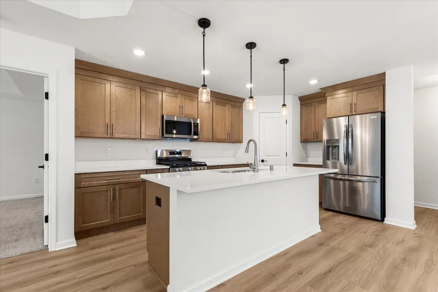 512 Hunter Oaks Blvd, Watertown, WI 53094 - #2