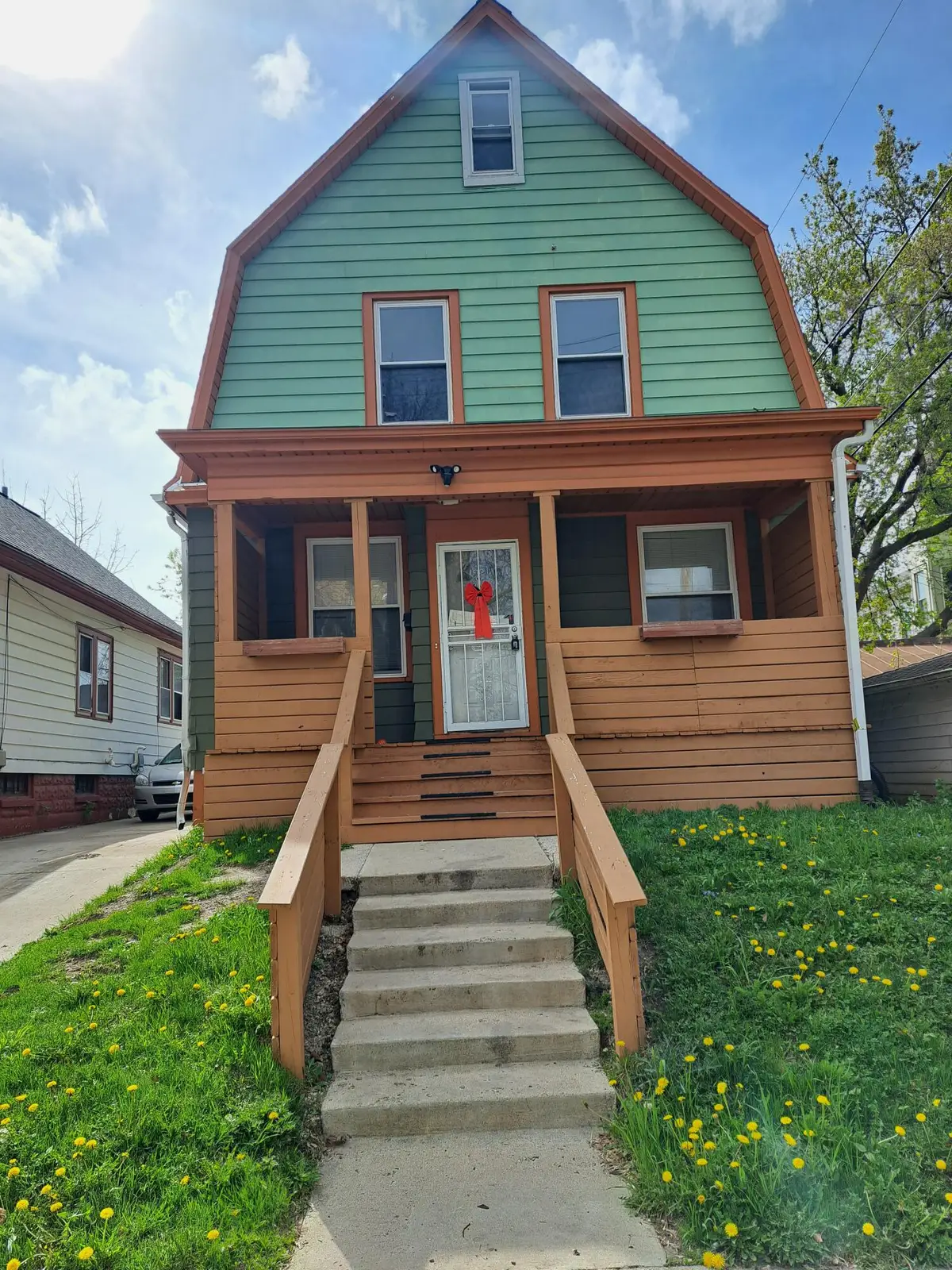 911 N 37th St, Milwaukee, WI 53208 - #1