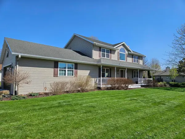 601 Woodbridge Trl, Watertown, WI 53094