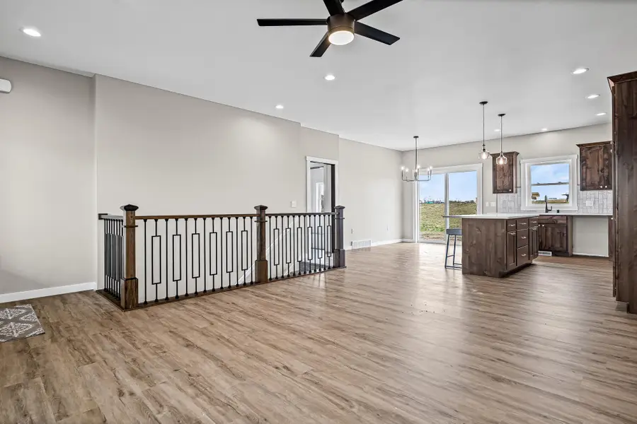 652 Boone Ln, Holmen, WI 54636 - #3