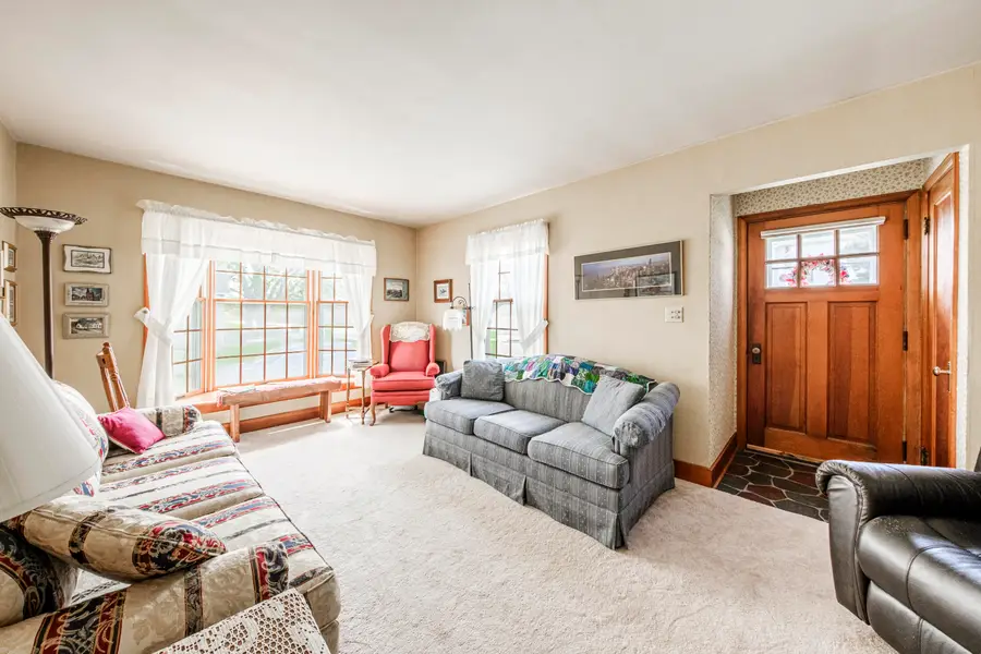 310 Zion St, Hartland, WI 53029 - #3