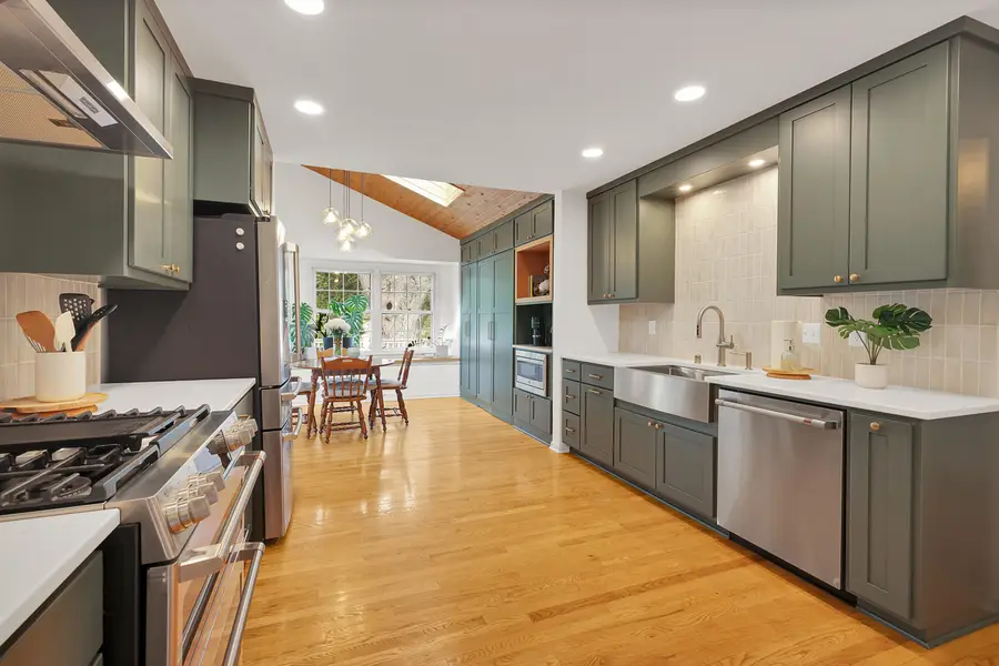 1245 N 121st St, Wauwatosa, WI 53226 - #3