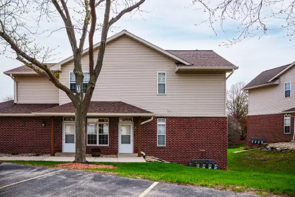 7883 S Scepter Dr, Franklin, WI 53132