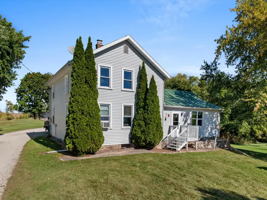 12024 Point Creek Rd, Meeme, WI 53063 - #2