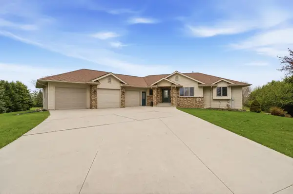 W3932 Linden Ct, Taycheedah, WI 53049