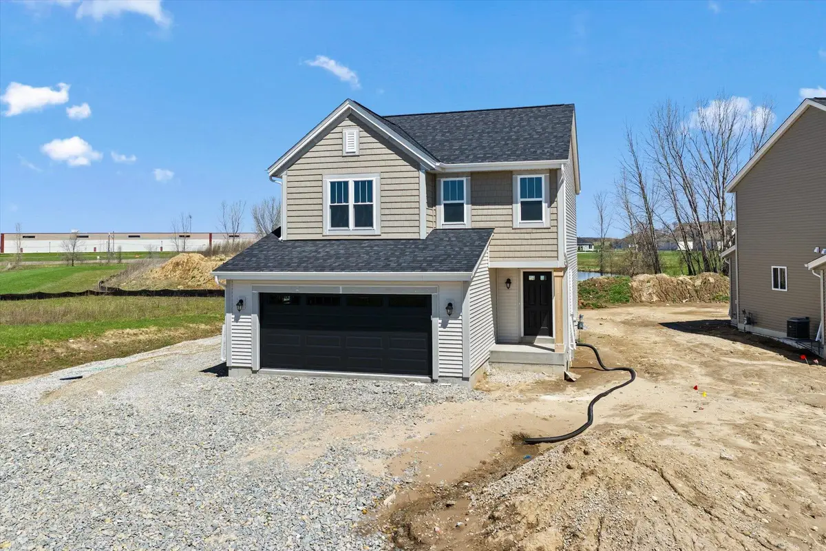 609 Belmont Dr, Watertown, WI 53094 - #1