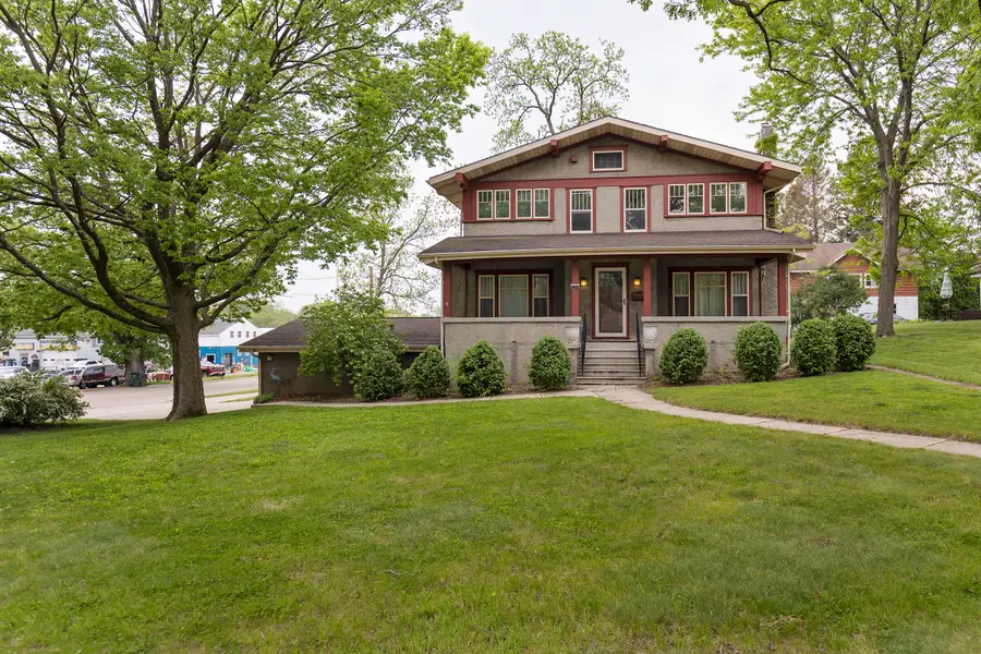 916 Whitewater Ave, Fort Atkinson, WI 53538 - #3