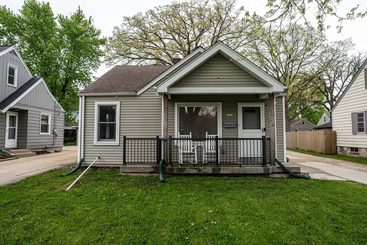 1012 S 111th St, West Allis, WI 53214 - #1