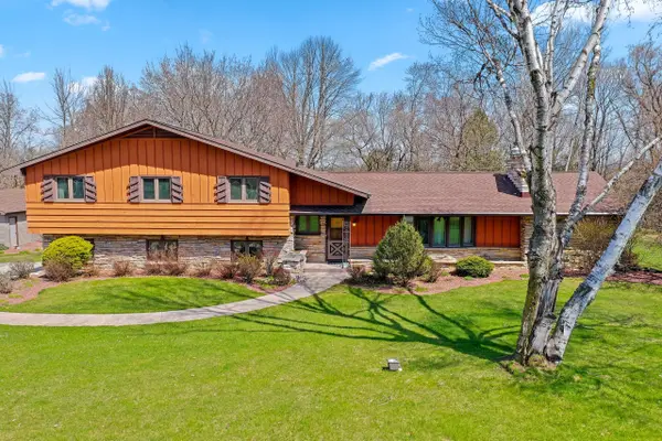 810 Shoto Rd, Two Rivers, WI 54241