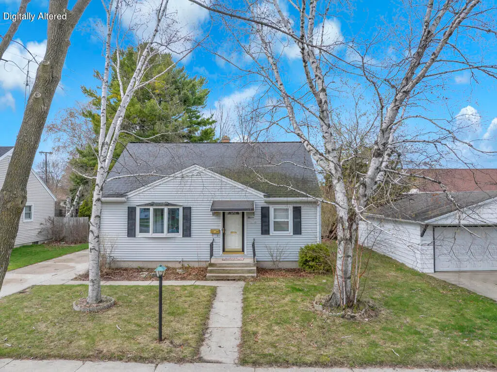 1118 Wilson Ave, Sheboygan, WI 53081 - #1