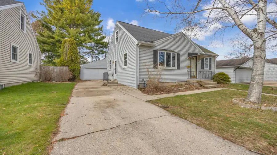 1118 Wilson Ave, Sheboygan, WI 53081 - #3