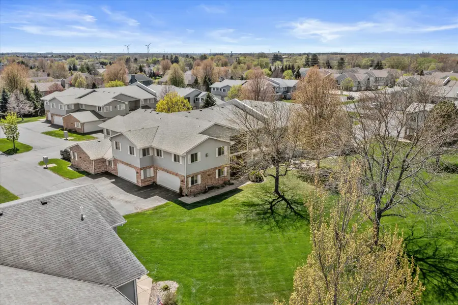1117 N Sunnyslope Dr, Mount Pleasant, WI 53406 - #3