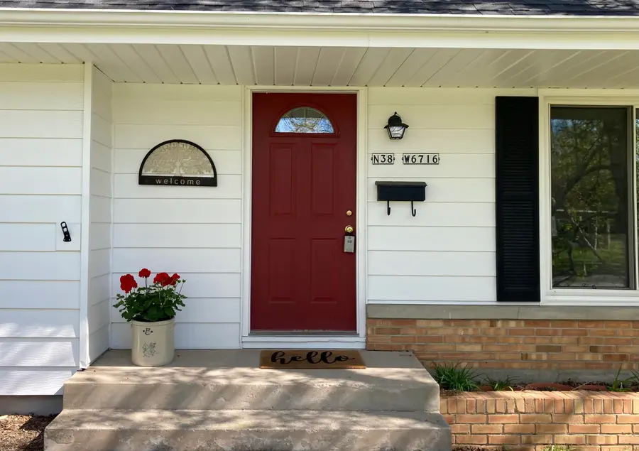 N38W6716 Wilson St, Cedarburg, WI 53012 - #2