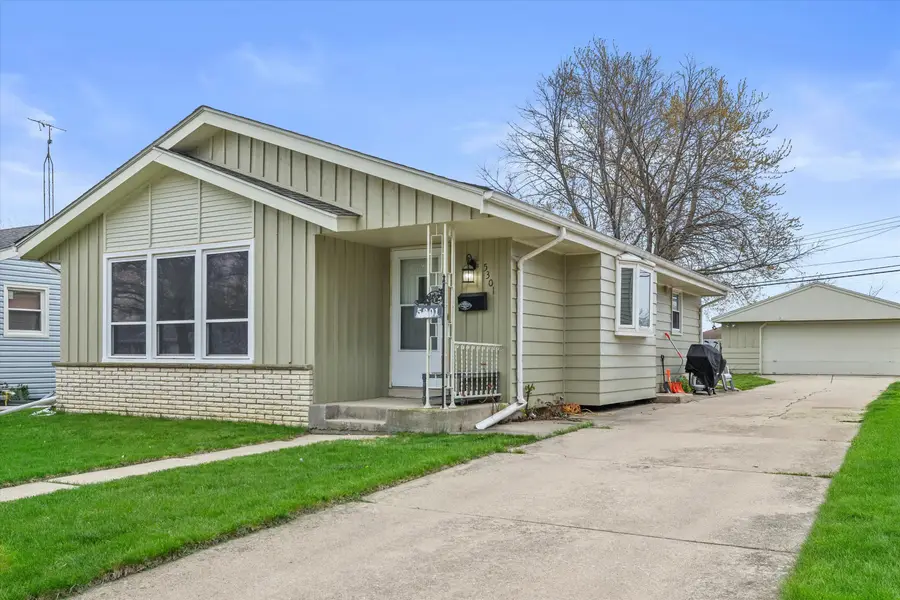 5301 Marboro Dr, Racine, WI 53406 - #2