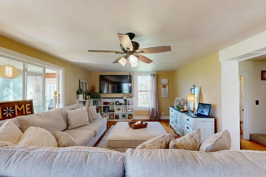 N2312 County Road J, Sumner, WI 53538 - #3