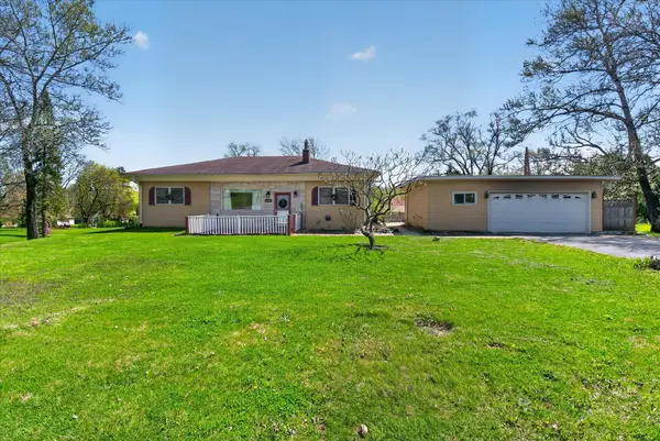 10301 W Vera Ave, Milwaukee, WI 53224