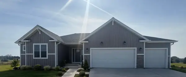 622 Champions Ct, Jefferson, WI 53549