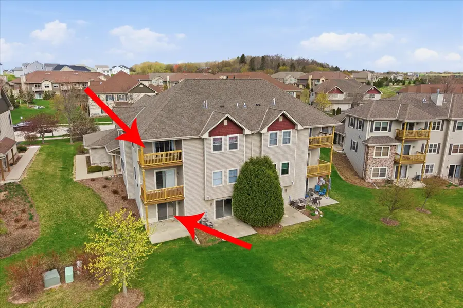 1664 New Port Vista Dr, Port Washington, WI 53074 - #2