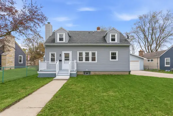 1006 13th Ave, Grafton, WI 53024