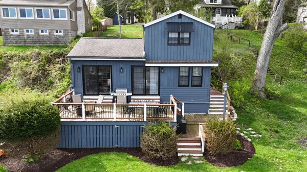 W2186 Wilmers Grove Rd, East Troy, WI 53120