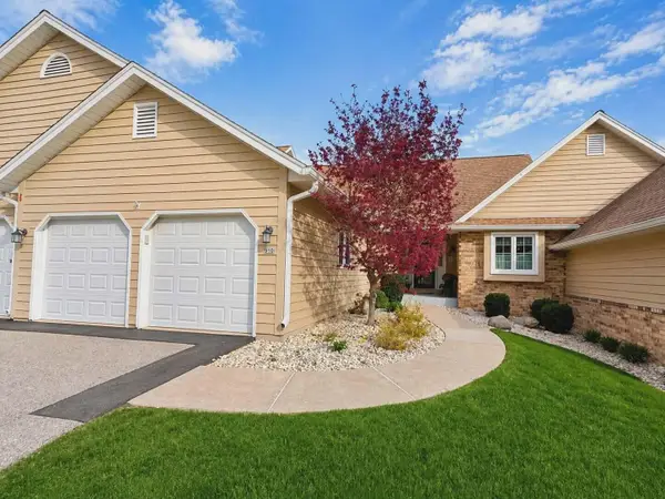 910 St. Andrews Old, Waterford, WI 53185