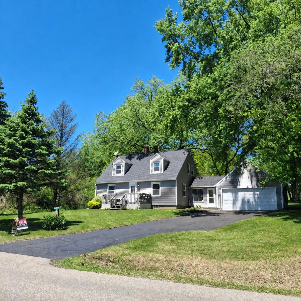 S26W26998 Macarthur Rd, Waukesha, WI 53188 - #1