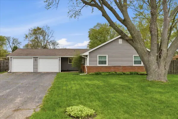 12450 39th Ave, Pleasant Prairie, WI 53158