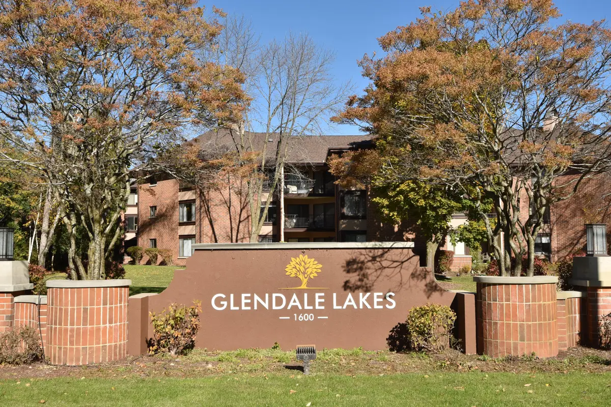 1600 W Green Tree Rd, Glendale, WI 53209 - #1