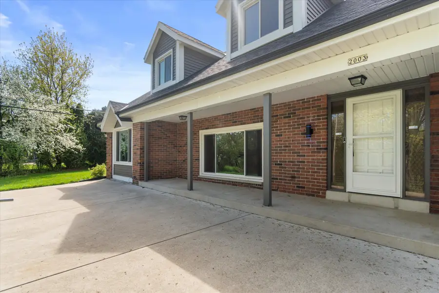 2003 S Valley Spring Dr, New Berlin, WI 53151 - #3
