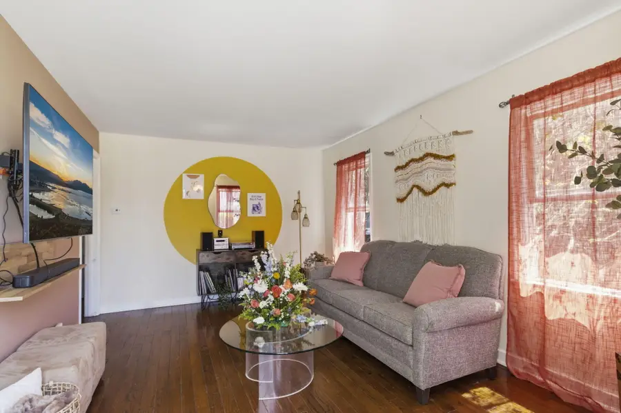 2045 Quincy Ave, Racine, WI 53403 - #2