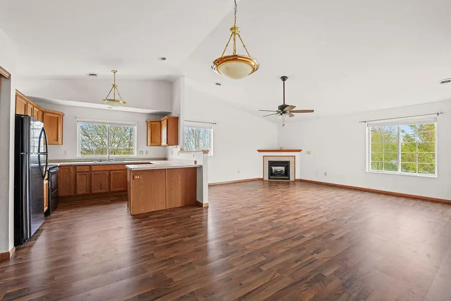3150 White Tail Ln, Oshkosh, WI 54904 - #2