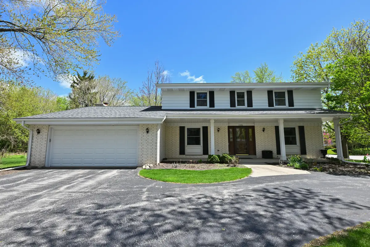 2490 De Carlin Dr, Brookfield, WI 53045 - #1