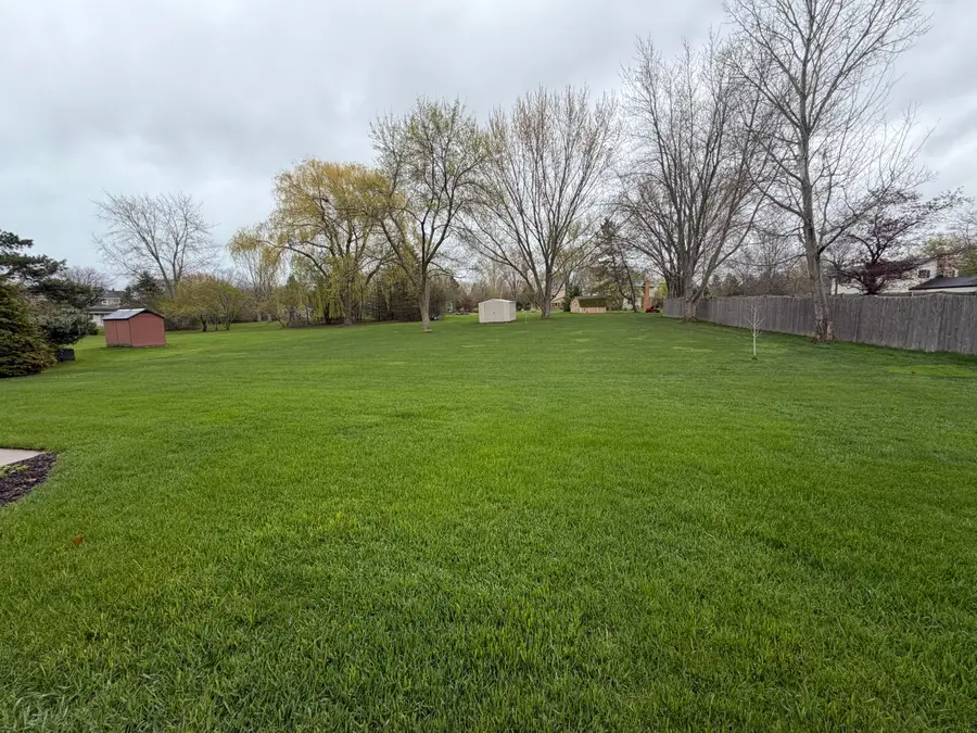 1701 W River Forest Dr, Mequon, WI 53092 - #3