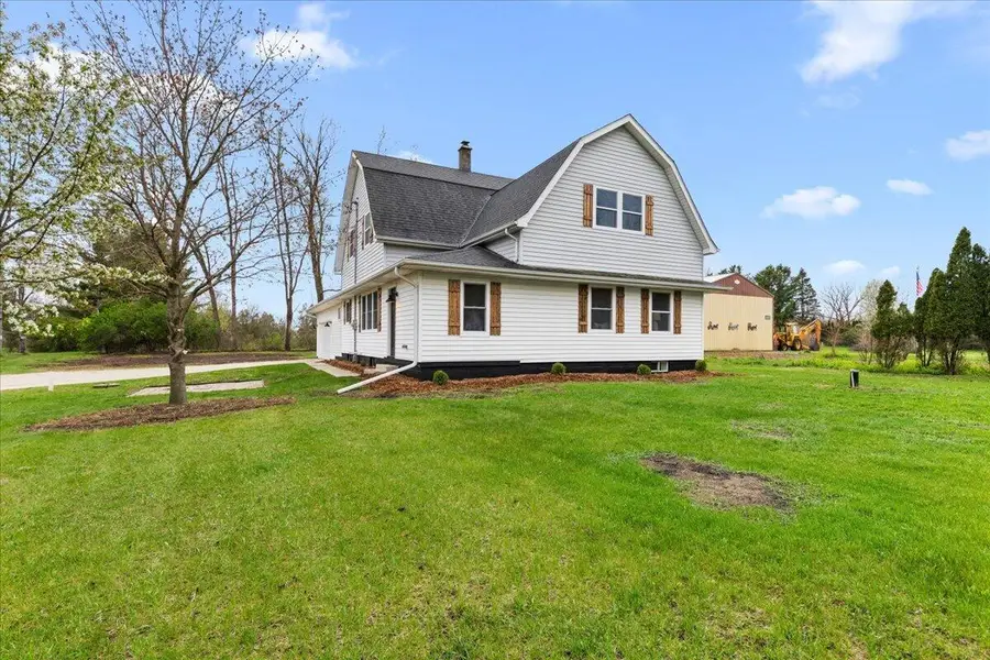 2185 E Newark Dr, Trenton, WI 53090 - #2