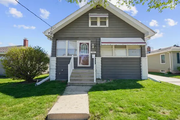 7607 39th St, Kenosha, WI 53142