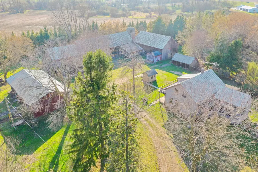4524 Brunner Rd, Newton, WI 54220 - #2