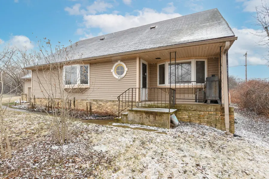 9335 W County Line Rd, Milwaukee, WI 53224 - #2