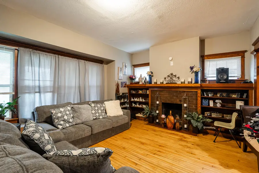 2925 N 38th St, Milwaukee, WI 53210 - #3